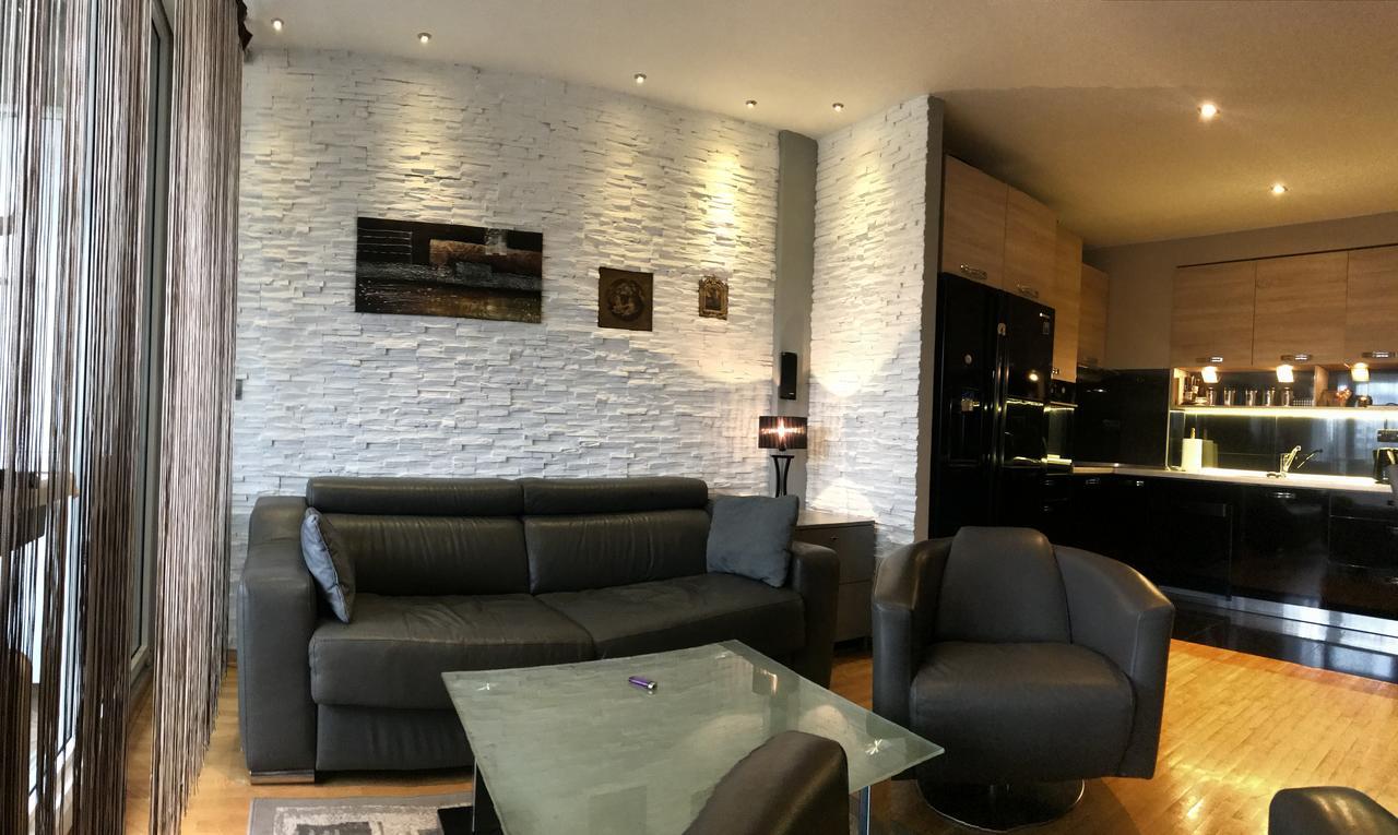 Lovely Apartment Belgrado Exterior foto